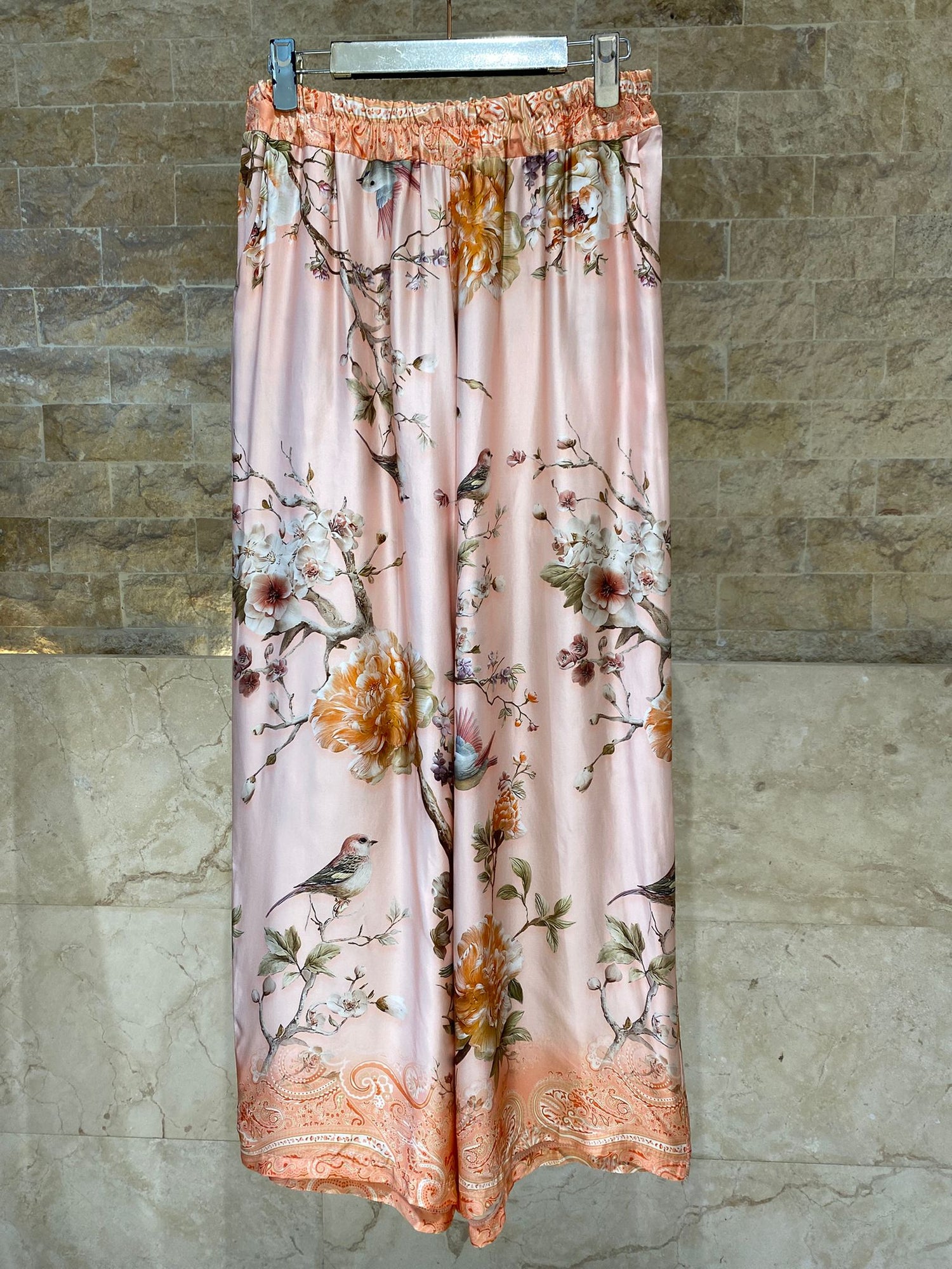KD7607VS Floral Bird Print Satin Set - Brown Loft