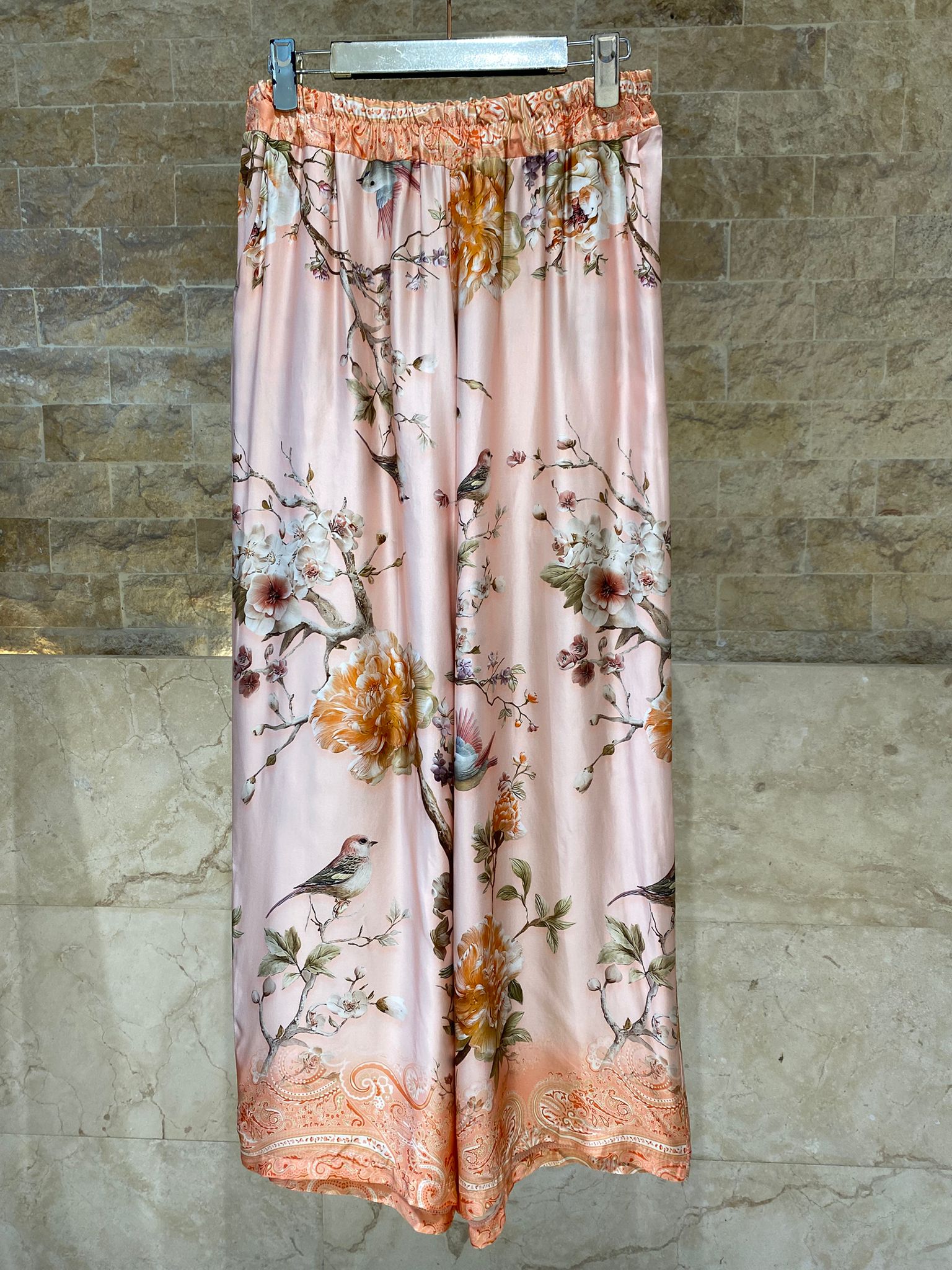 KD7607VS Floral Bird Print Satin Set - Brown Loft