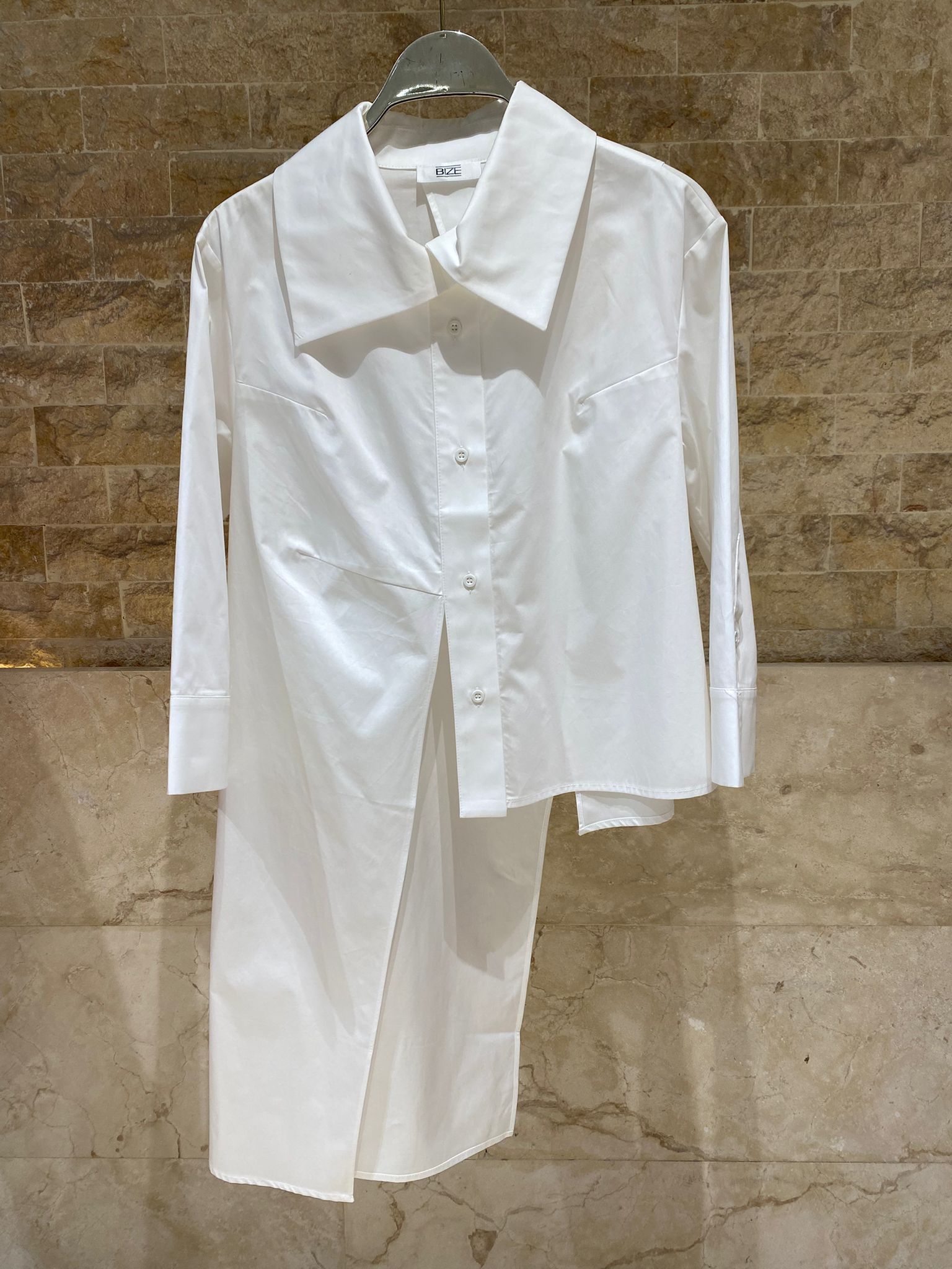 Asymmetrical Longline White Shirt 26SS-BZ352 - Brown Loft