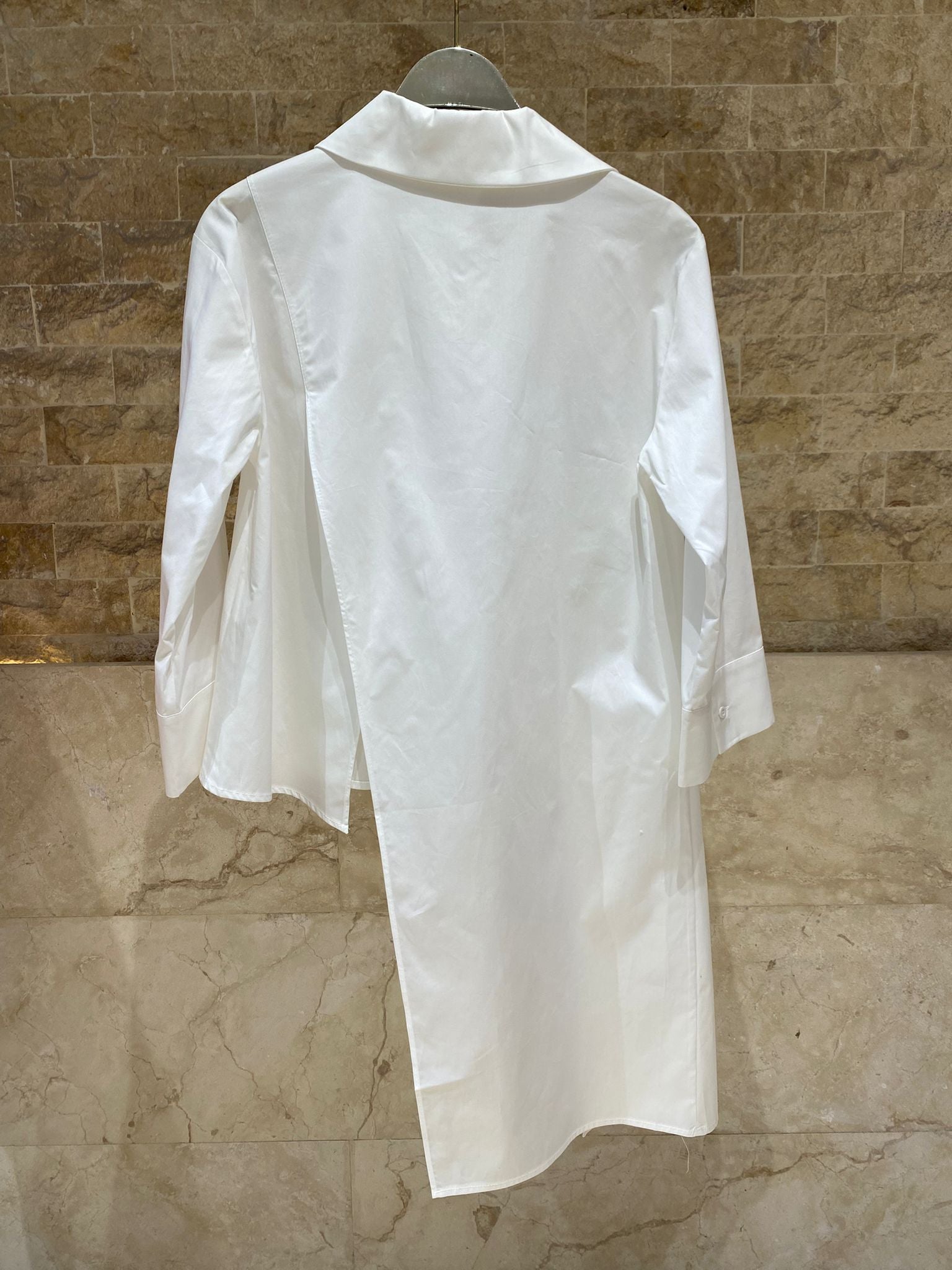 Asymmetrical Longline White Shirt 26SS-BZ352 - Brown Loft