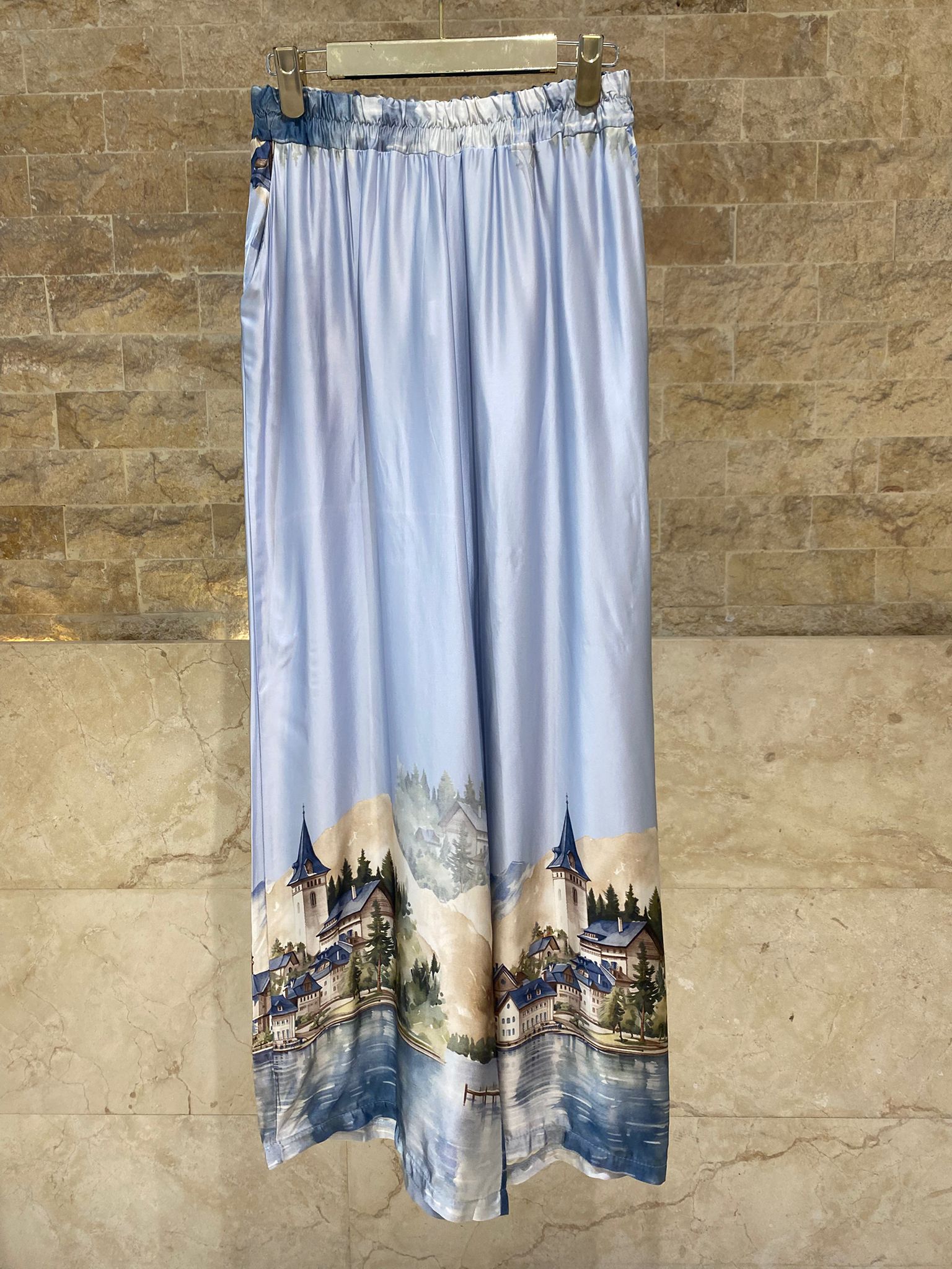 KD9157/37VS-32 Landscape Printed Satin Shirt and Pants