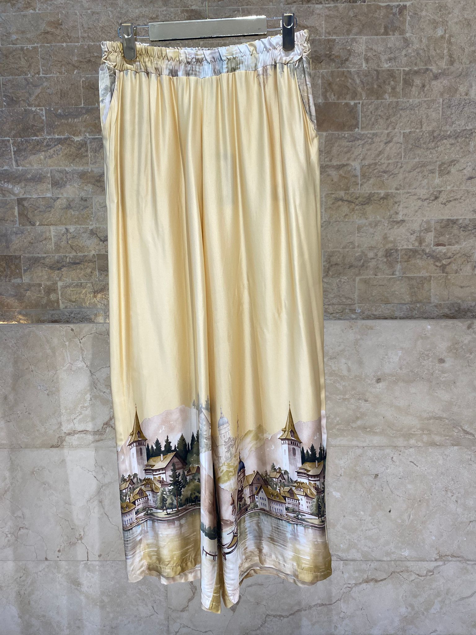 KD9157/37VS-32 Landscape Printed Satin Shirt and Pants