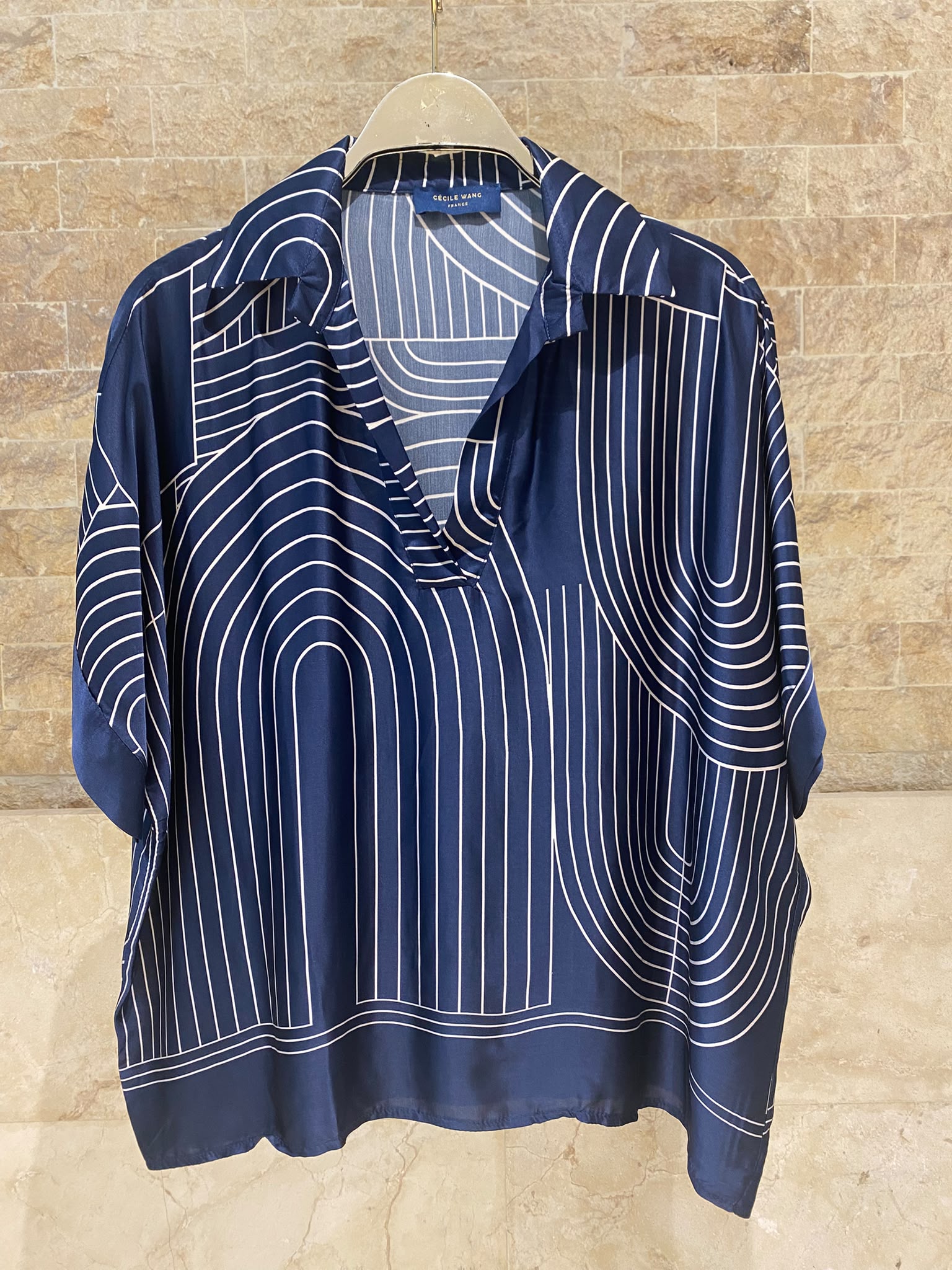 KD7607/7789VS-29 Geometric Arch and Line Patterned  Satin Shirt and Pants