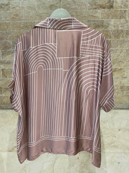 KD7607/7789VS-29 Geometric Arch and Line Patterned  Satin Shirt and Pants