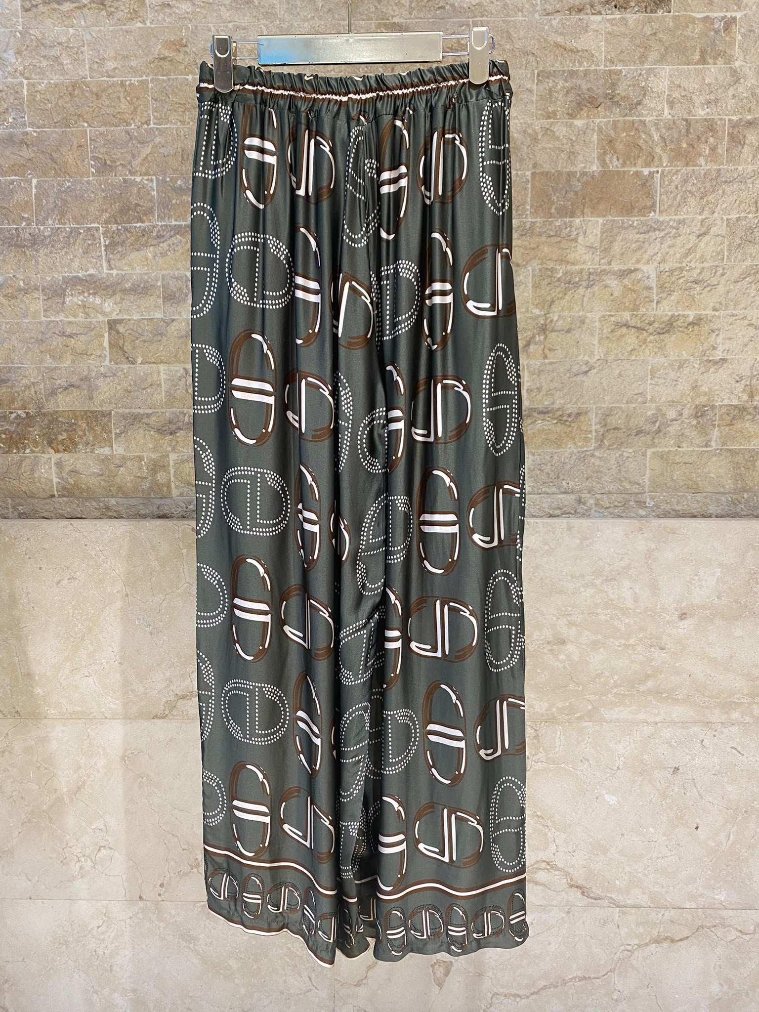 KD7365/6637VS-43 Chain Link Pattern Satin Shirt and Pants