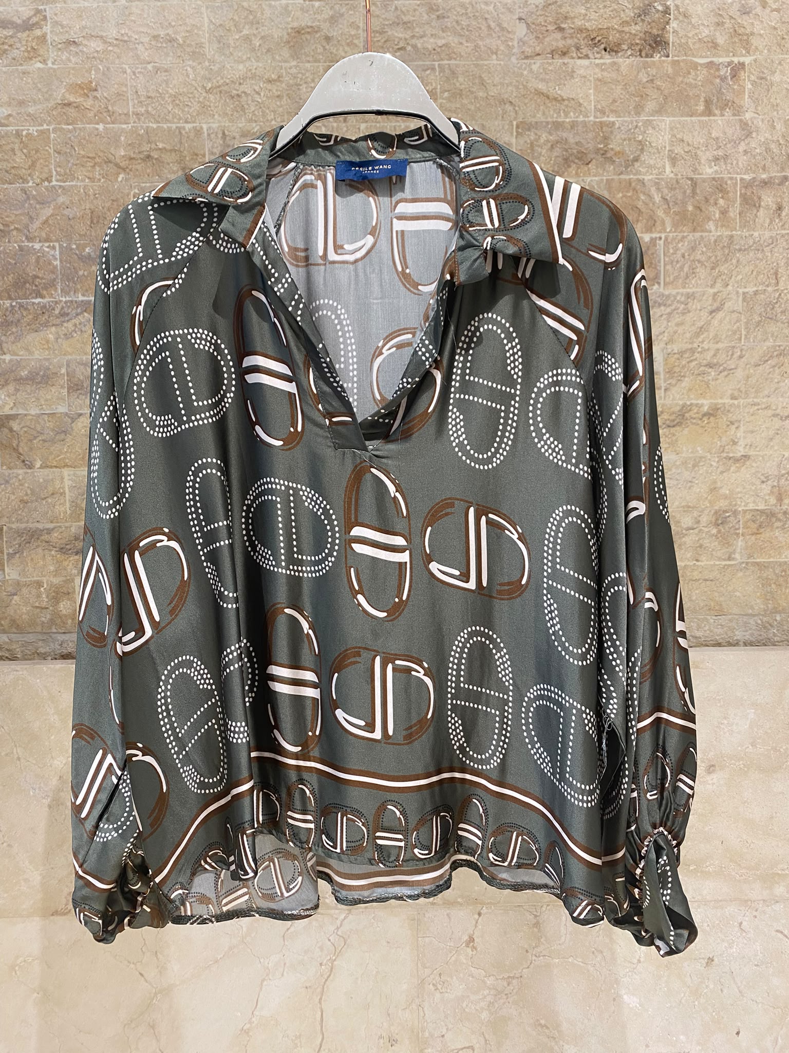 KD7365/6637VS-43 Chain Link Pattern Satin Shirt and Pants