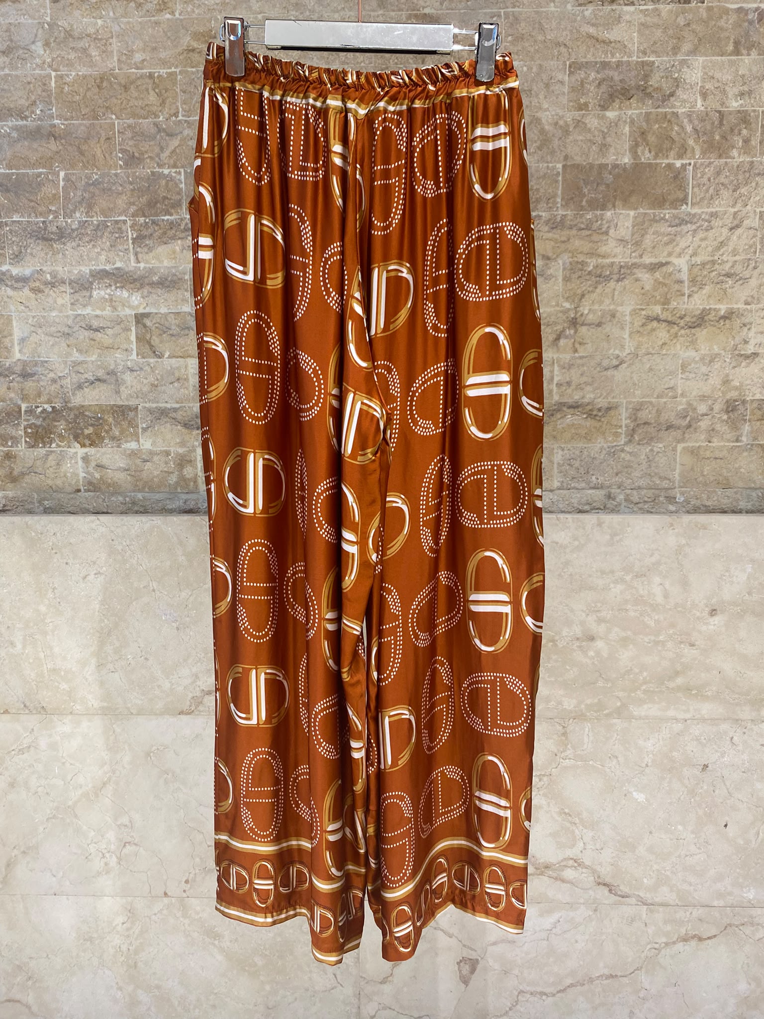 KD7365/6637VS-43 Chain Link Pattern Satin Shirt and Pants