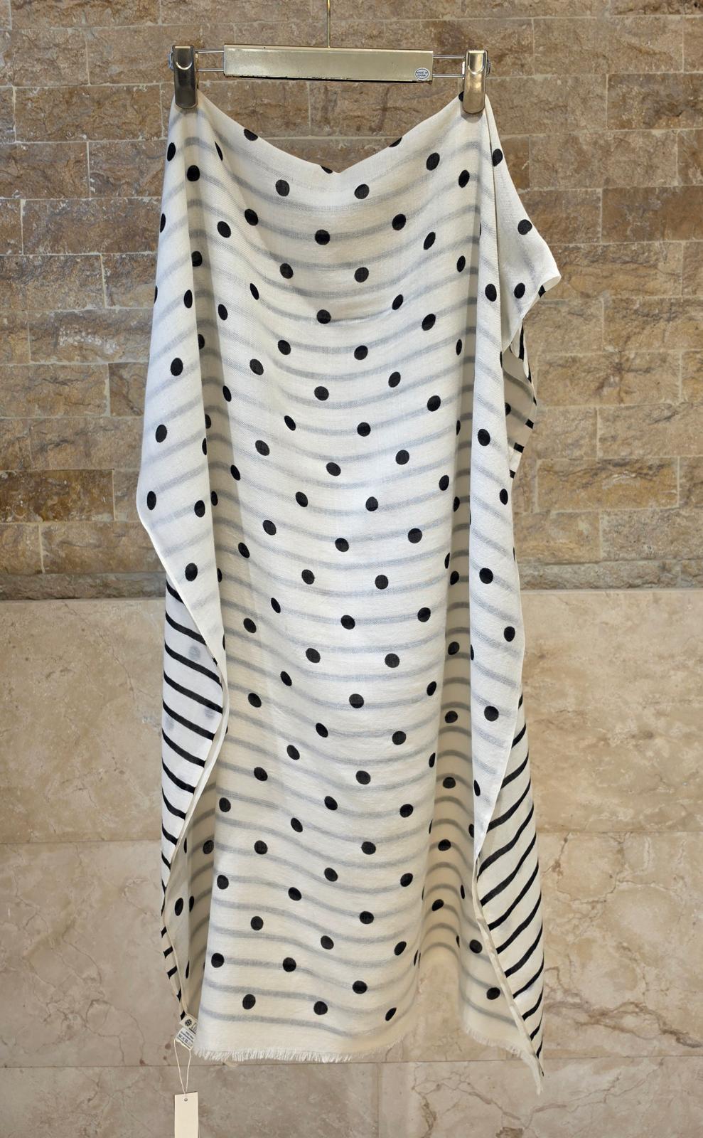 C211039 Stripes and Dots Pattern Scarf
