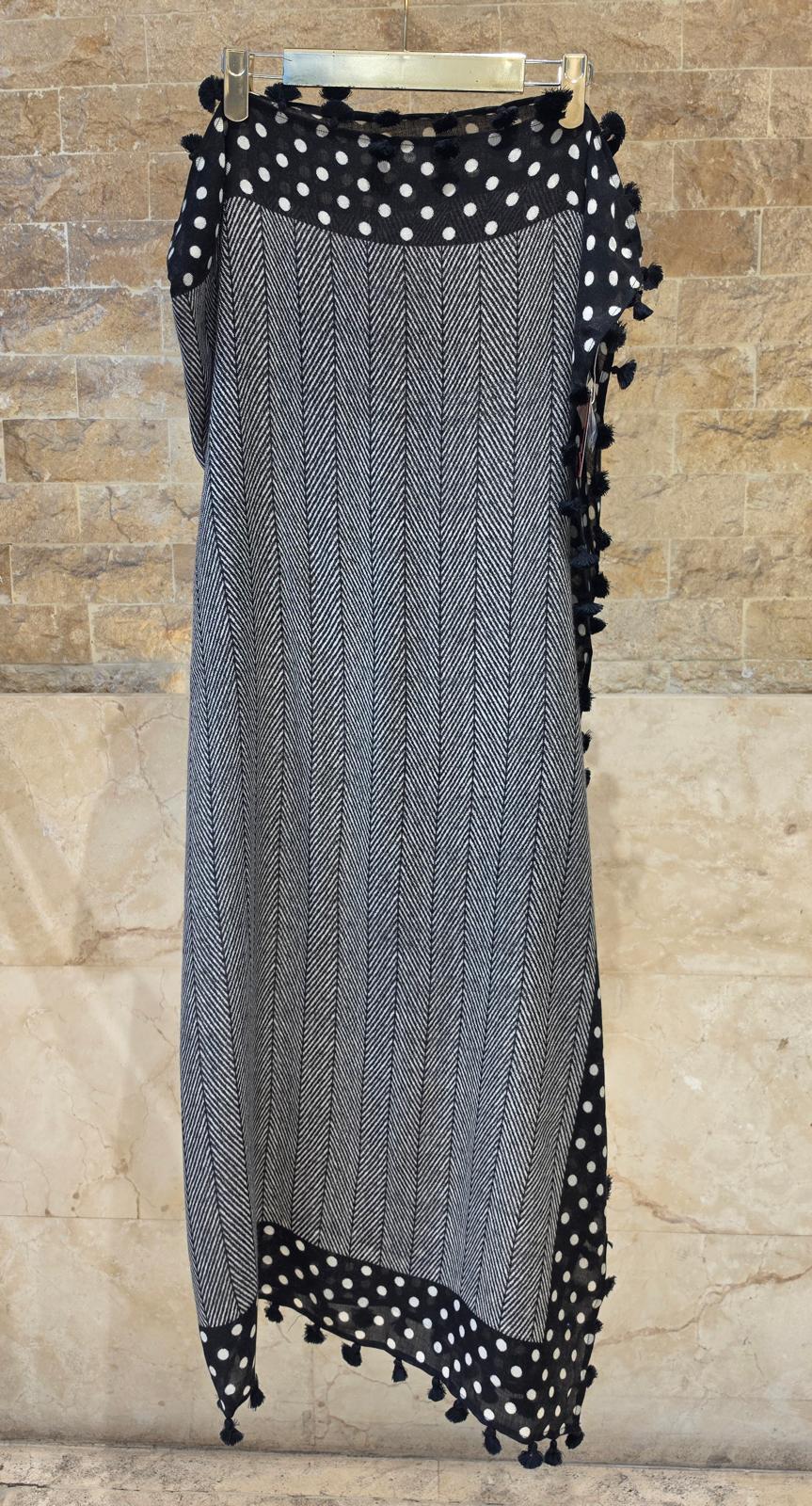 C20179 Herringbone Dot Pompom Scarf