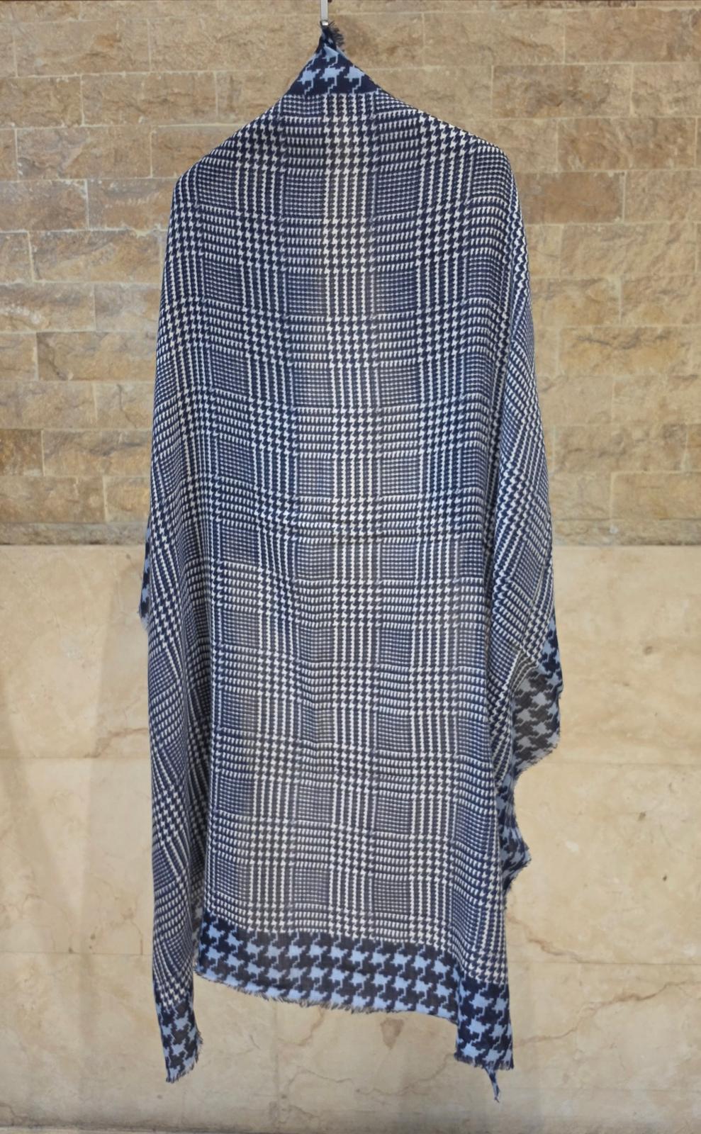 C24507 Square Houndstooth Scarf