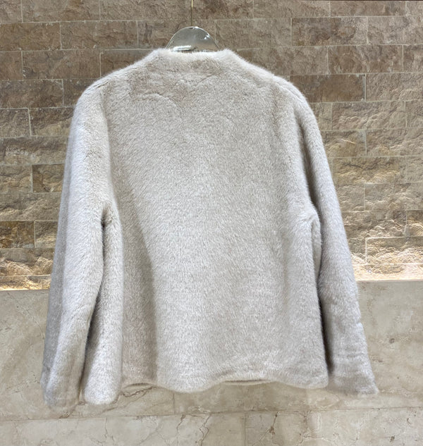 Amelia سترة من الفرو الصناعي بأزرار