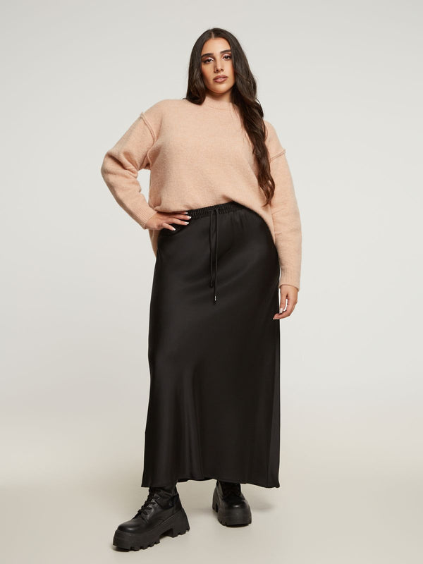 8401.6011  Satin A Line Long Skirt تنورة طويلة من الساتان بتصميم A