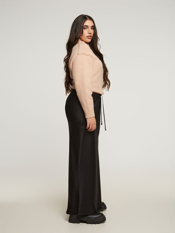 8401.6011  Satin A Line Long Skirt تنورة طويلة من الساتان بتصميم A