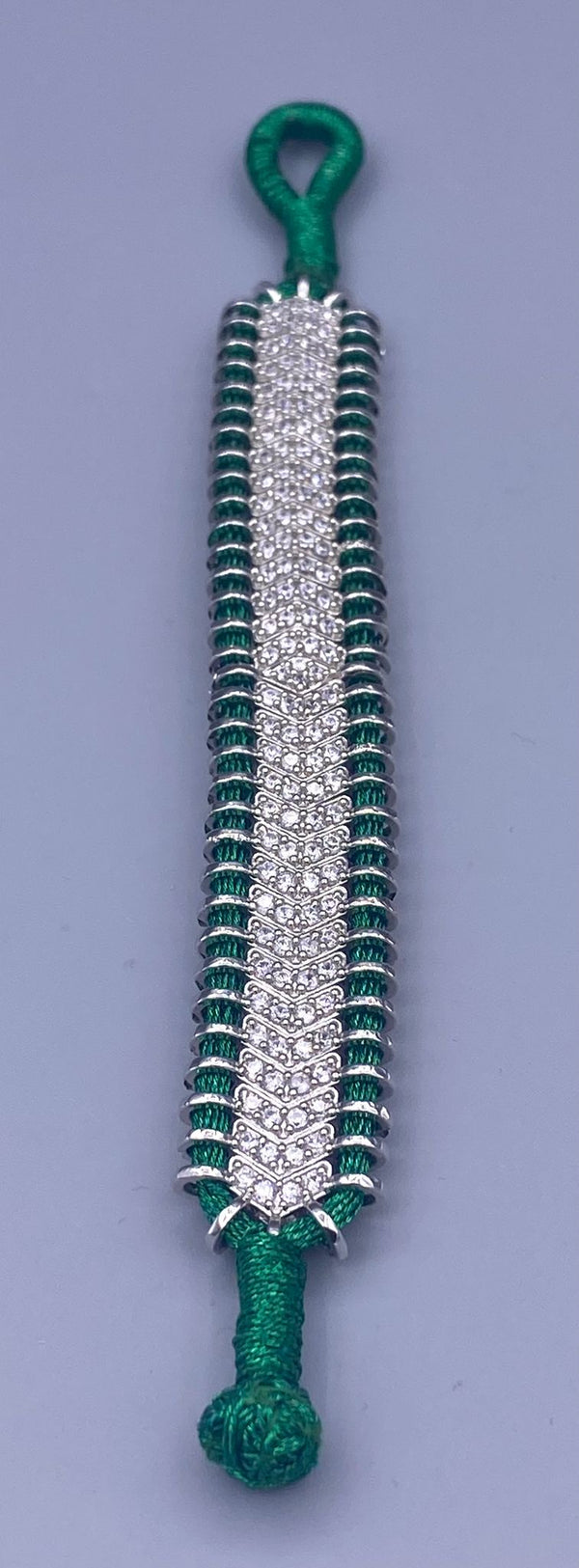 Diamond Arrow in M. Green