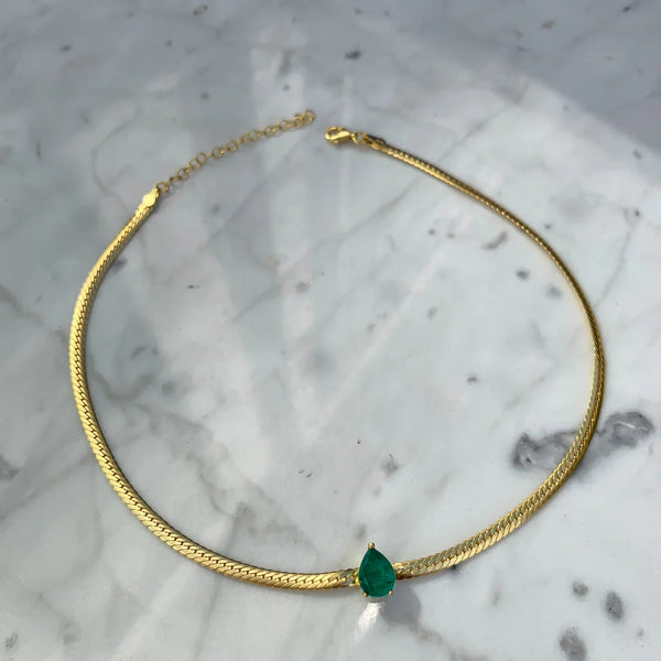 Pear Emerald Herringbone الكمثرى الزمرد متعرجة