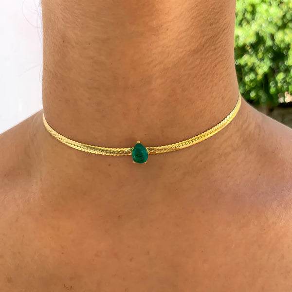 Pear Emerald Herringbone الكمثرى الزمرد متعرجة