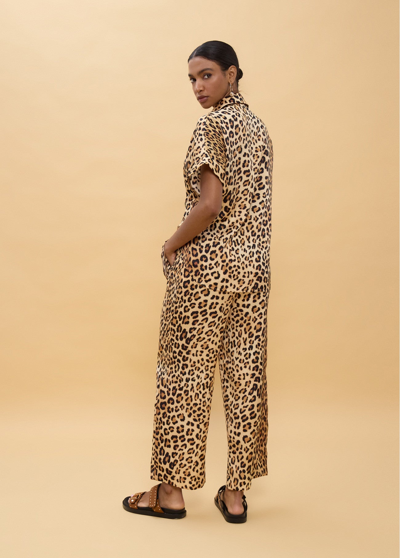 LS2615007/4007 Animal Print Top and Pants قميص وبنطال بنقشة حيوانات - Brown Loft