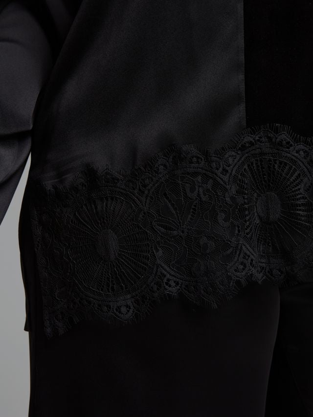 Velvet Top with Lace Detail 8601.1037