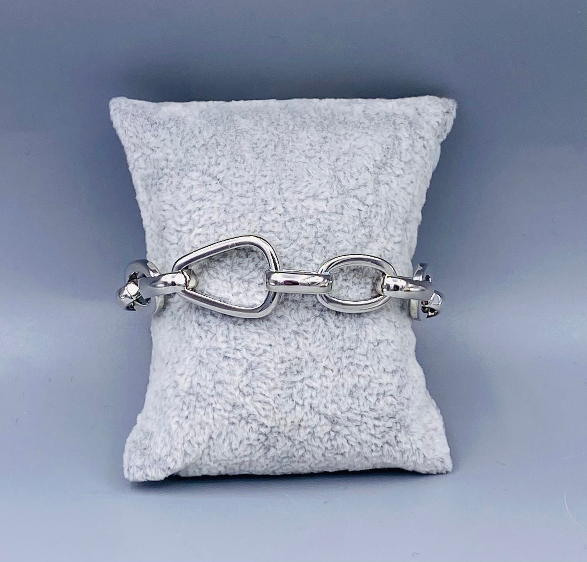 Oval Link Bracelet - NF1064B-1A