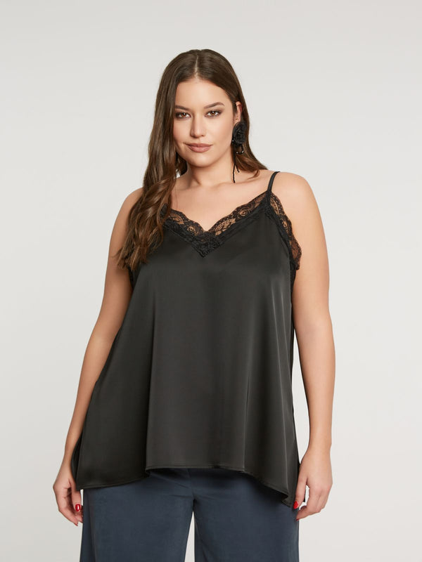 8401.1046 Lace Trimmed Satin Cami Top بلوزة كامي من الساتان مزينة بالدانتيل