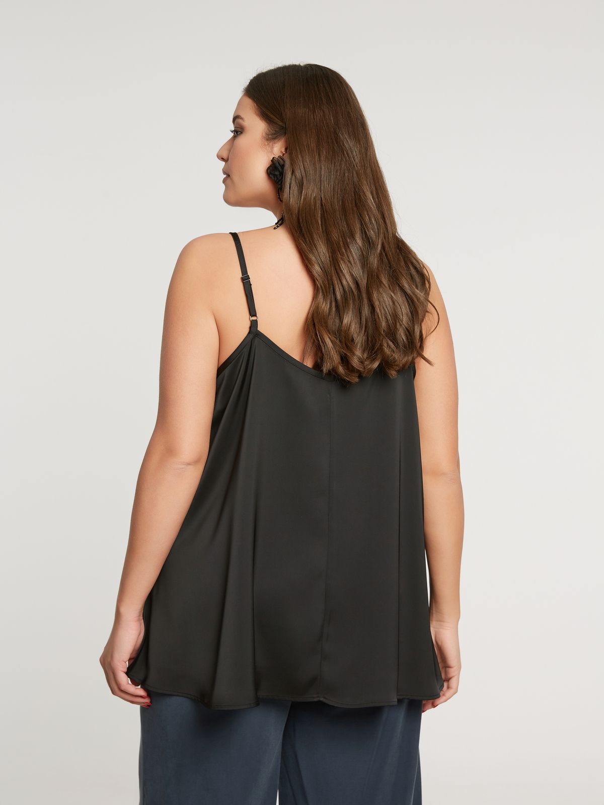 8401.1046 Lace Trimmed Satin Cami Top - Brown Loft
