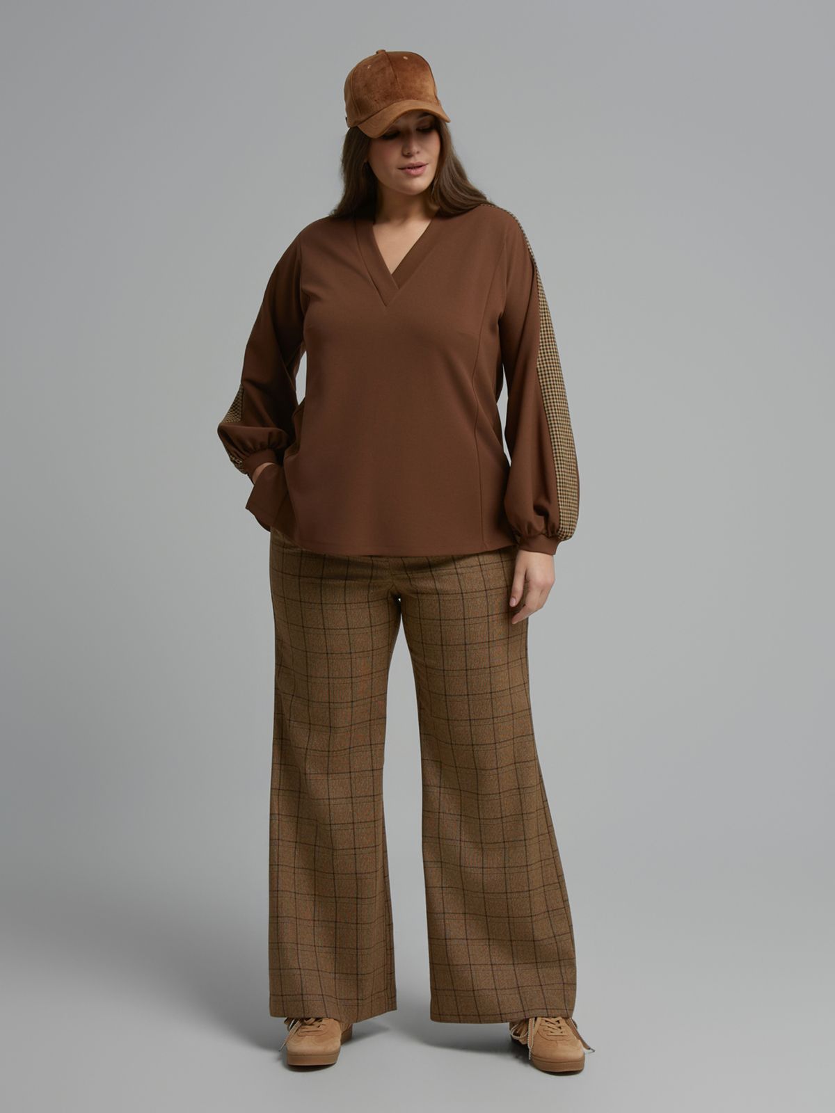 Checked Sleeve V-Neck &amp; Barrel Pants Set 8601.1013/2034