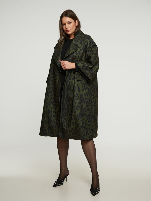 8401.4056 Oversized Leopard Print Midi Length Coat معطف متوسط الطول بطبعة جلد النمر كبير الحجم