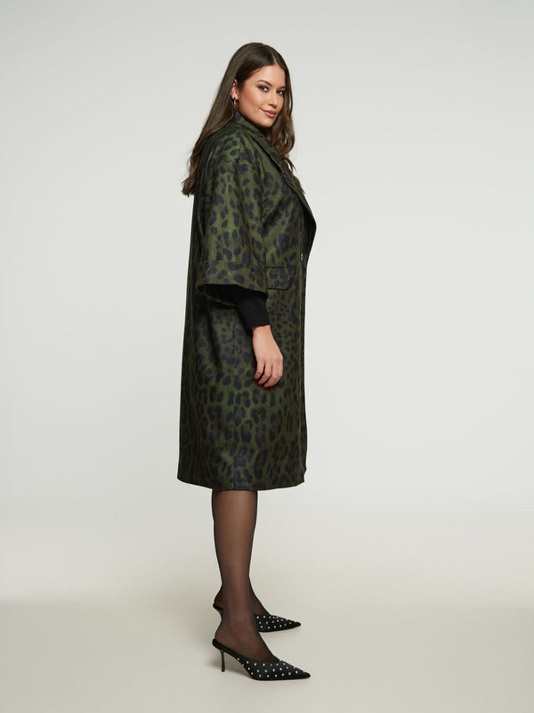 8401.4056 Oversized Leopard Print Midi Length Coat معطف متوسط الطول بطبعة جلد النمر كبير الحجم