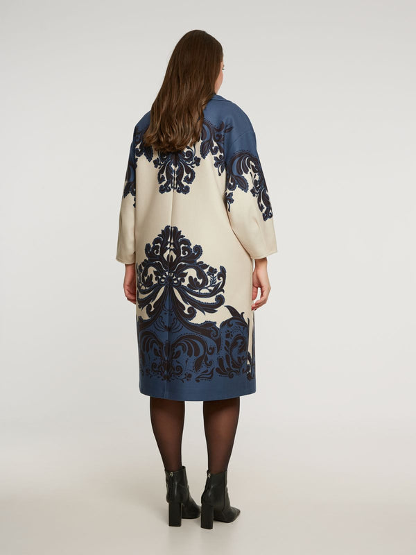 8401.4058 Ornamental Patterned Oversized Midi Length Coat معطف متوسط الطول كبير الحجم بنقوش مزخرفة