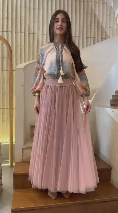 08365 Long Tulle Skirt  تنورة تول طويلة