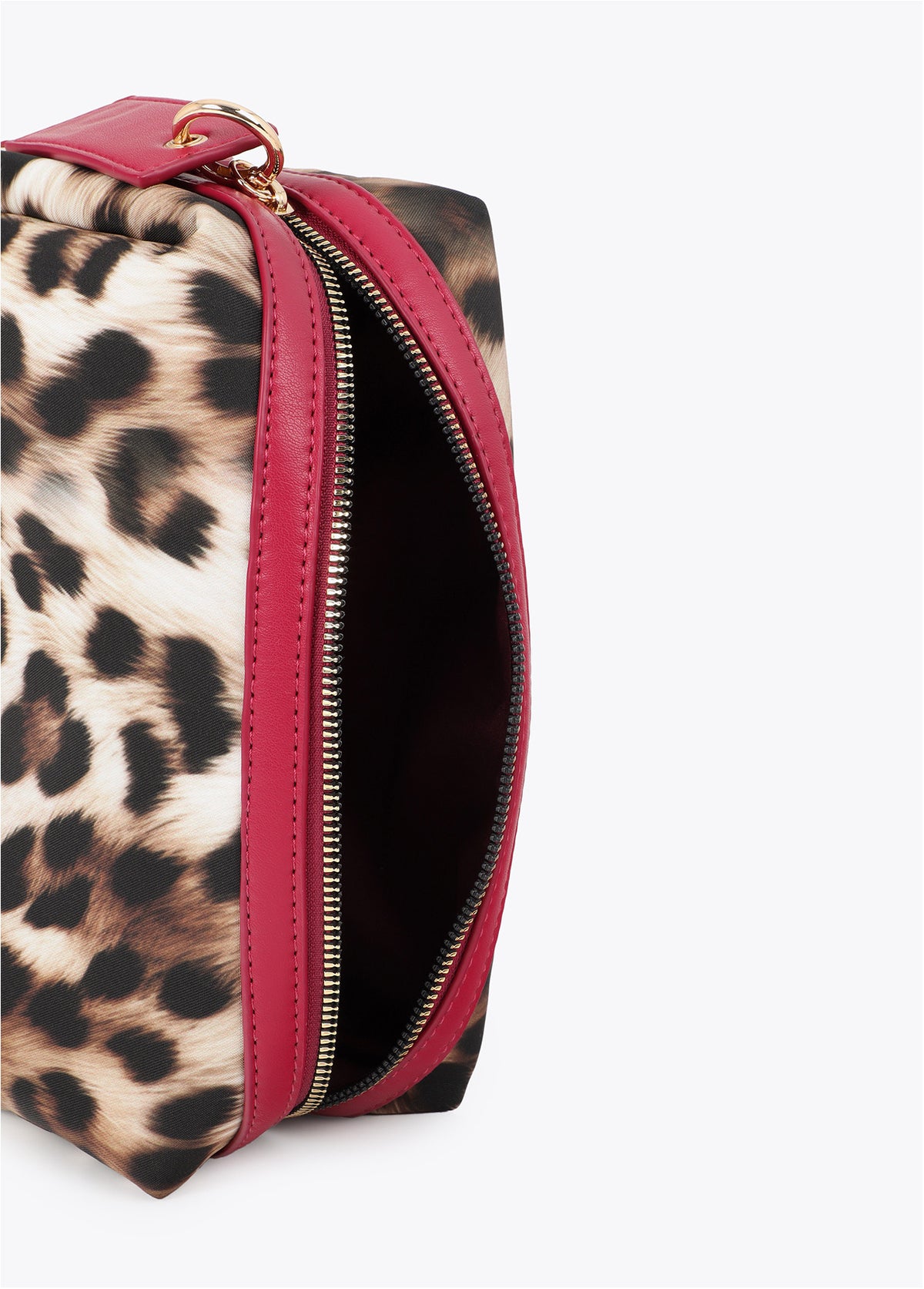 LF2612021 Animal Print Cosmetic Bag