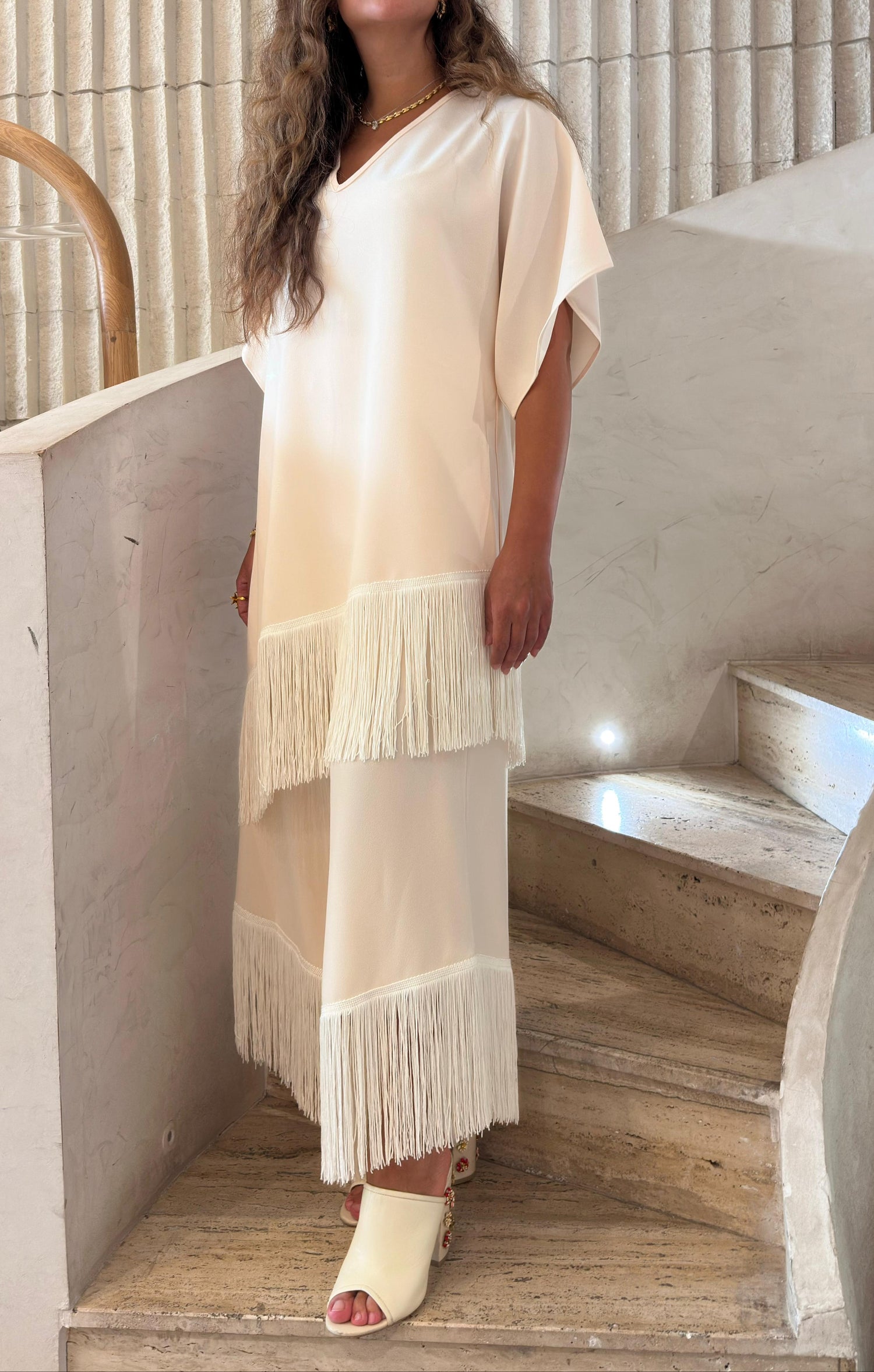 Lucivita Sets Asymmetric Fringe Top and Pants بلوزة وبنطال غير متماثلين مزينين بشراشيب