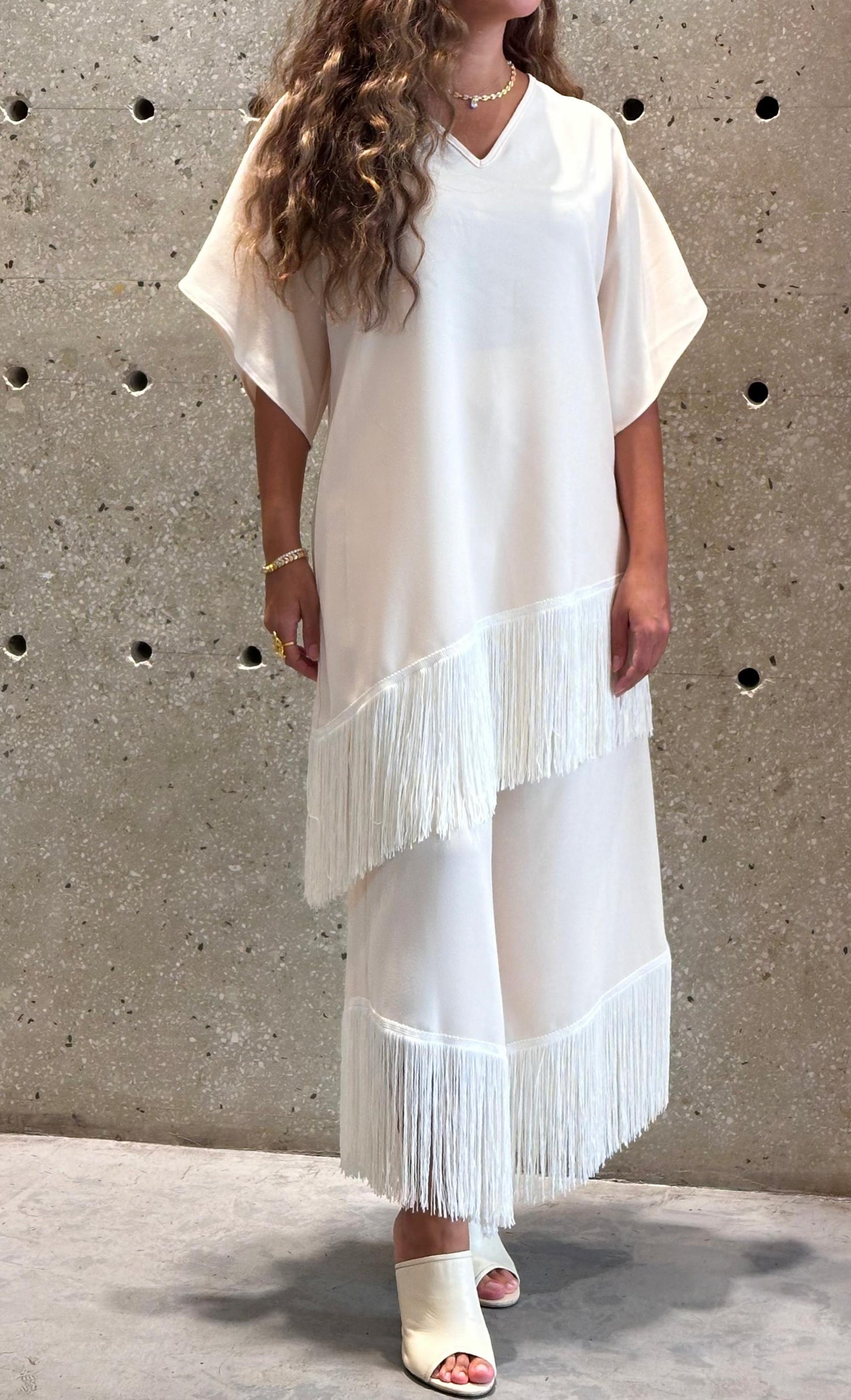 Lucivita Sets Asymmetric Fringe Top and Pants بلوزة وبنطال غير متماثلين مزينين بشراشيب