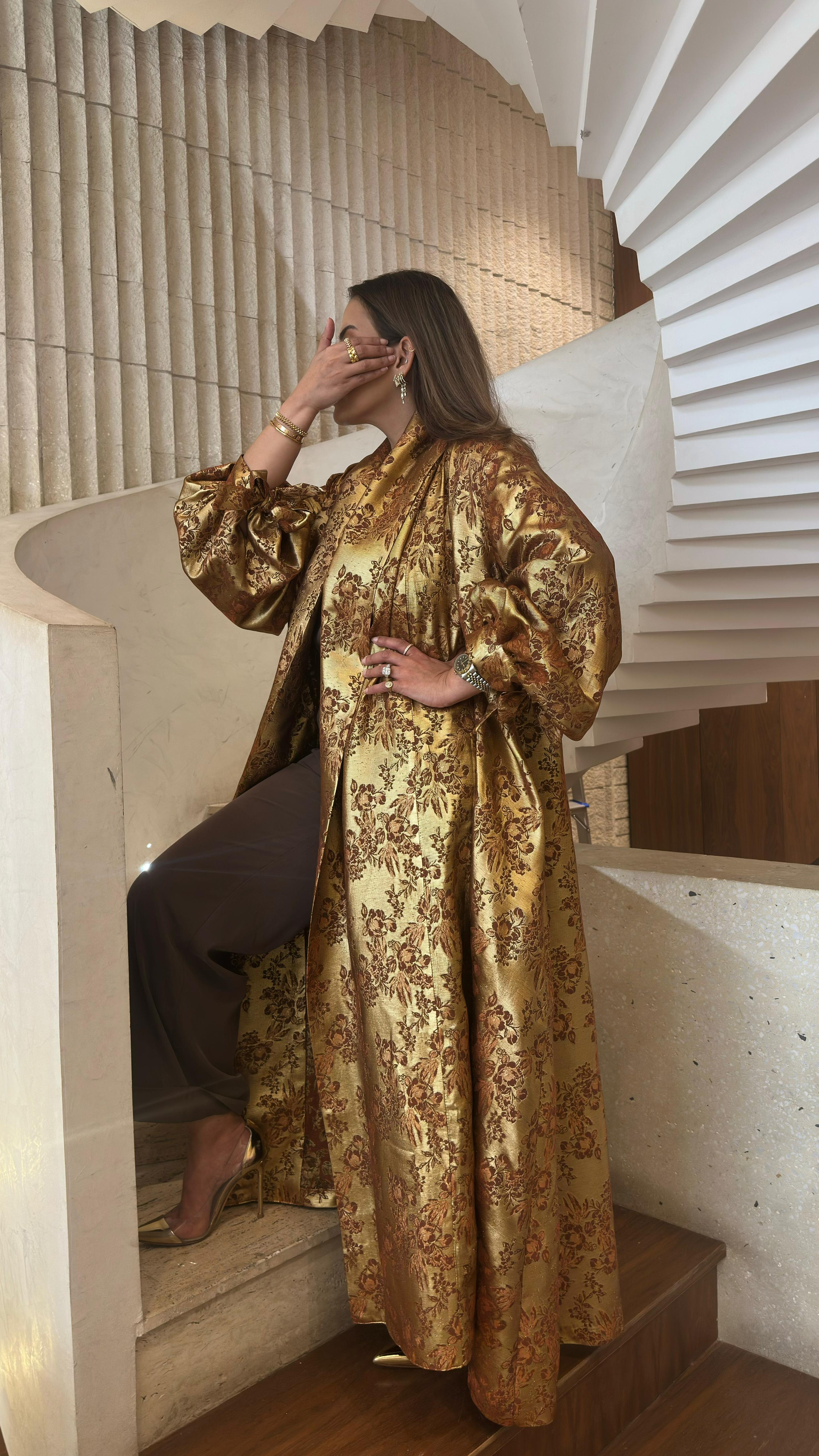 Daiki Ornate Floral Patterned Kimono - Brown Loft
