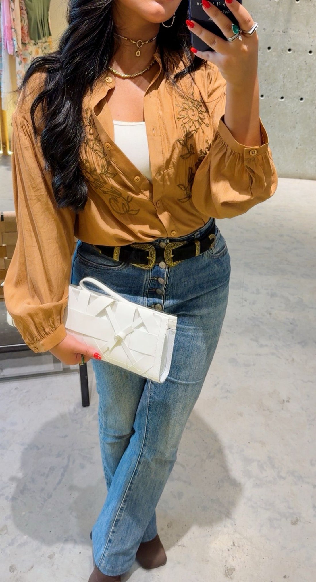Embroidered Oversized Top CWQ6025