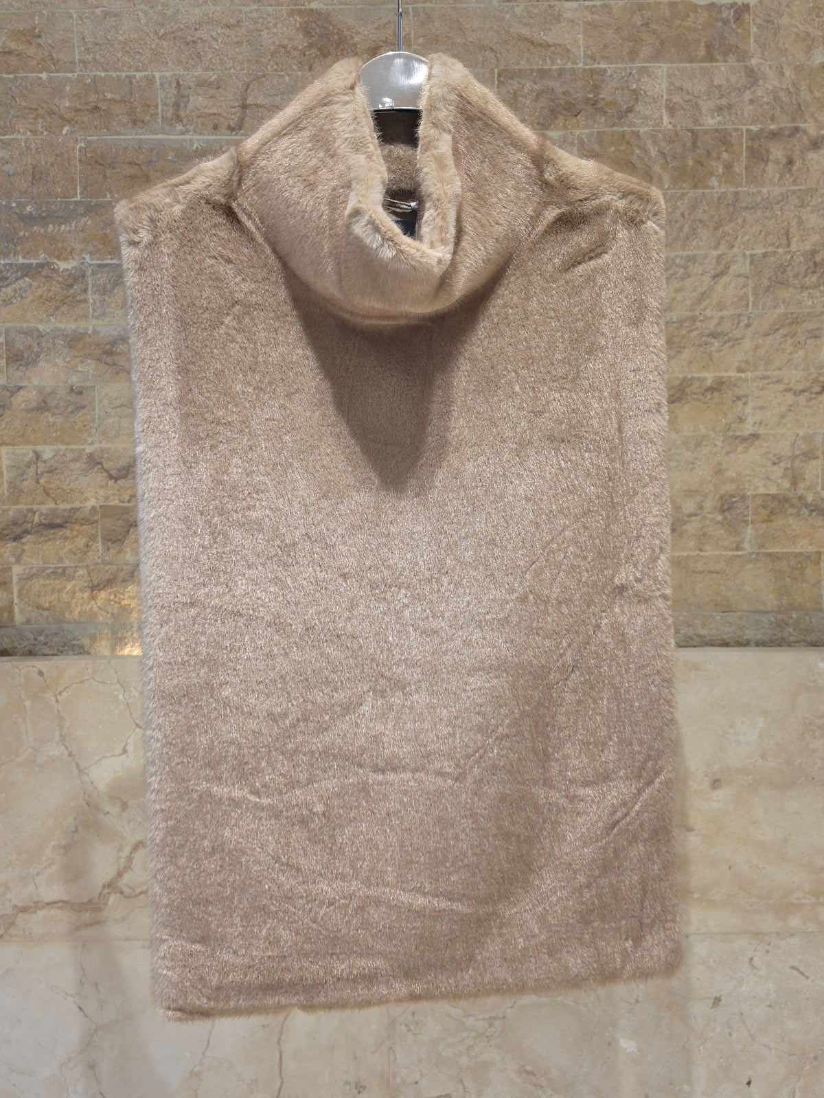 Ivory Faux Fur Sleeveless Vest