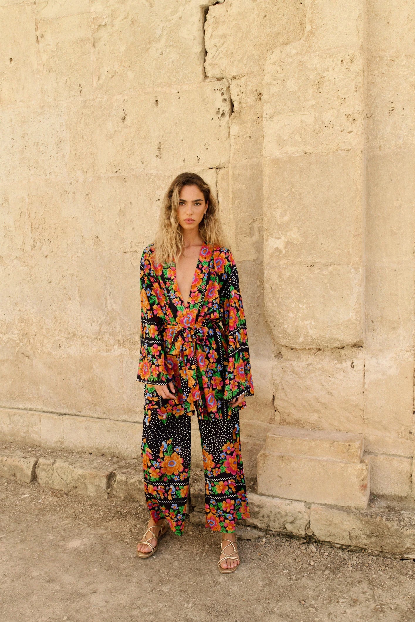 I121 Floral Printed Belted Long Cardigan with Matching Wide Leg Pants - Brown Loft