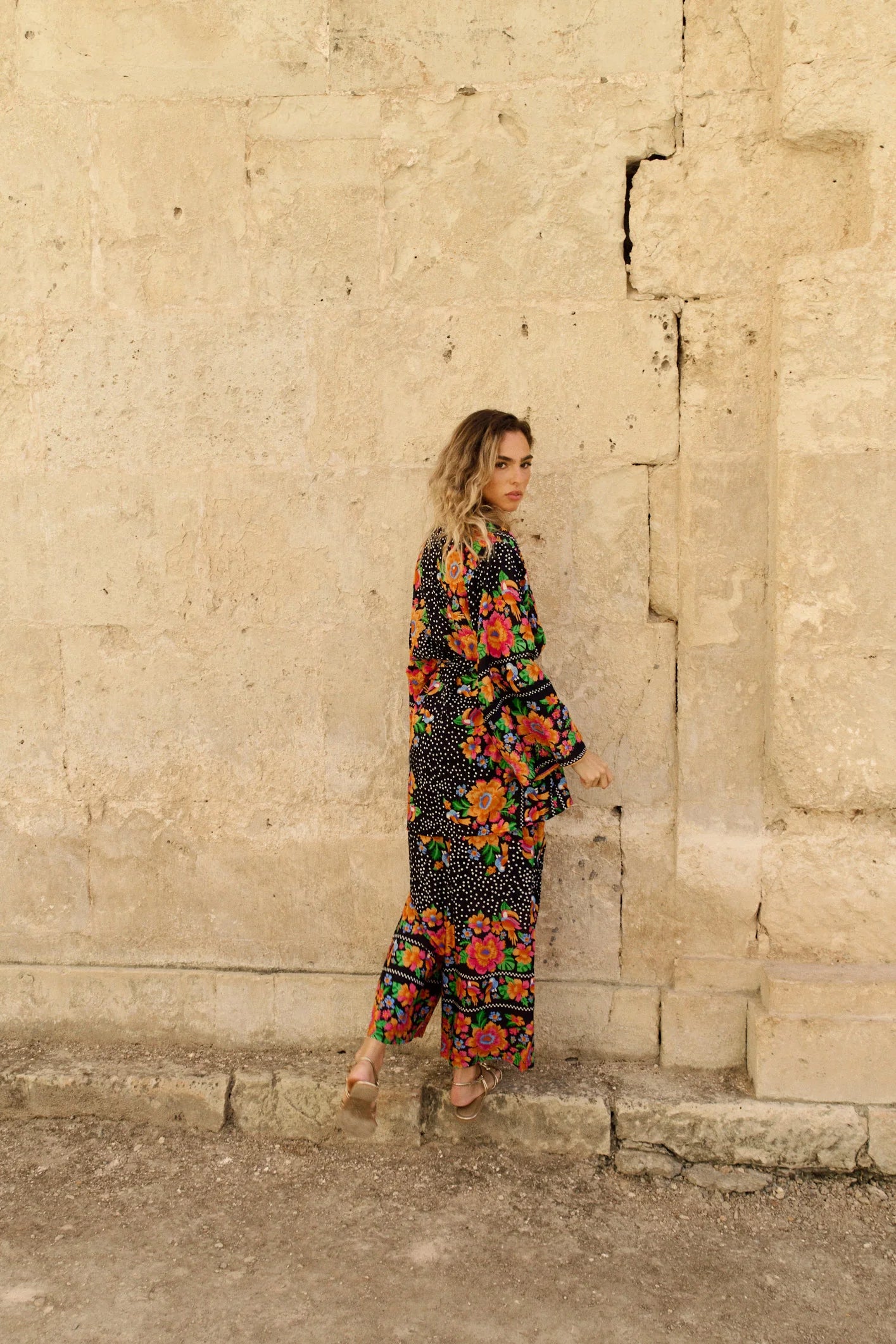 I121 Floral Printed Belted Long Cardigan with Matching Wide Leg Pants - Brown Loft