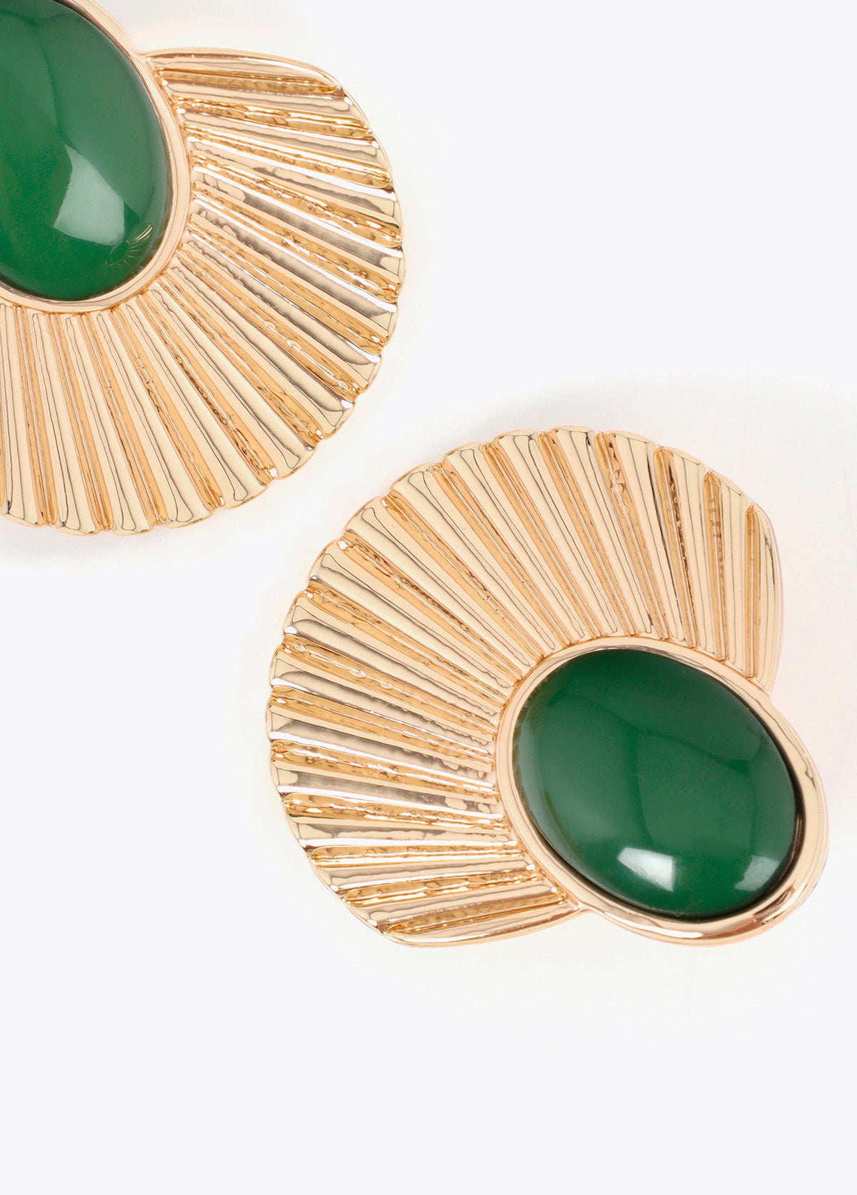 LF2603017 Fan Shaped Metallic Earrings