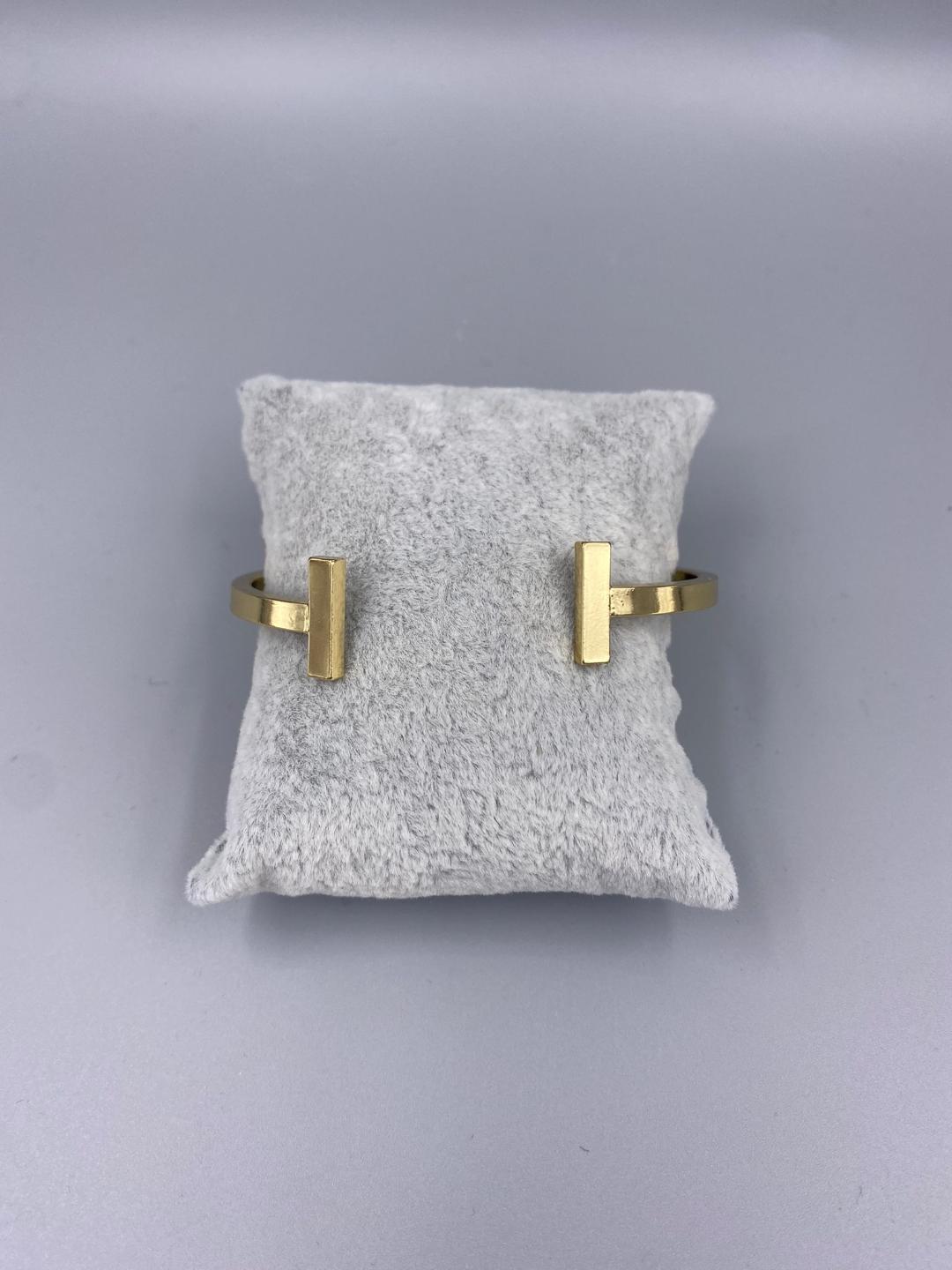 Open Bracelet with T Bar