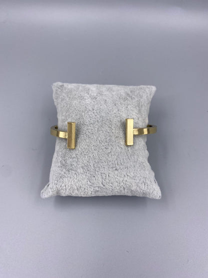 Open Bracelet with T Bar