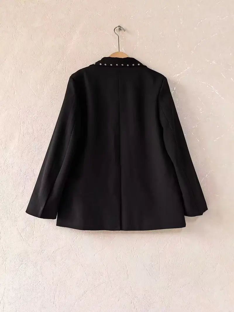 Straight-cut blazer jacket with studded lapel collar JM33607